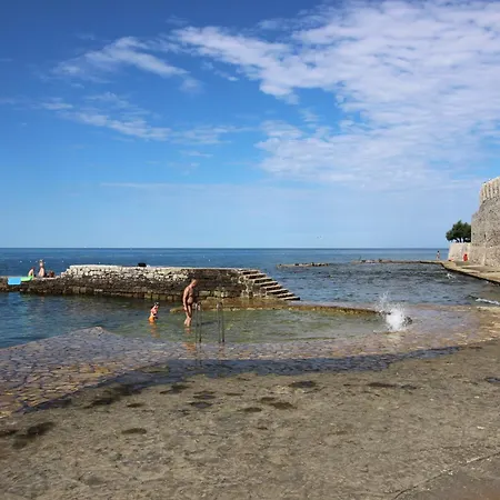Ana Ap2 Novigrad (Istria)